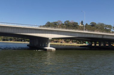 Dar Köprü ve Kuğu Nehri, Perth Batı Avustralya.