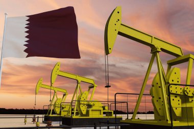 Güzel pompalama yağı çıkarma ve bulutlu gökyüzü Katar bayrağı ile gün batımında.