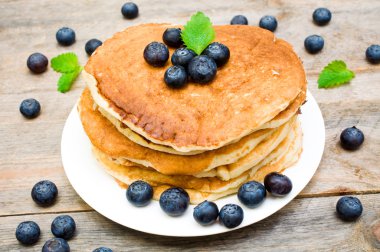 taze çilek ile Pancakes