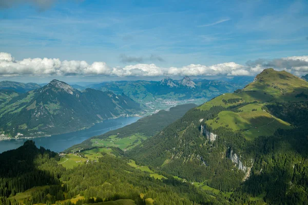 Prachtig Uitzicht Het Meer Van Luzern Omliggende Alpen Zwitserland Stockfoto