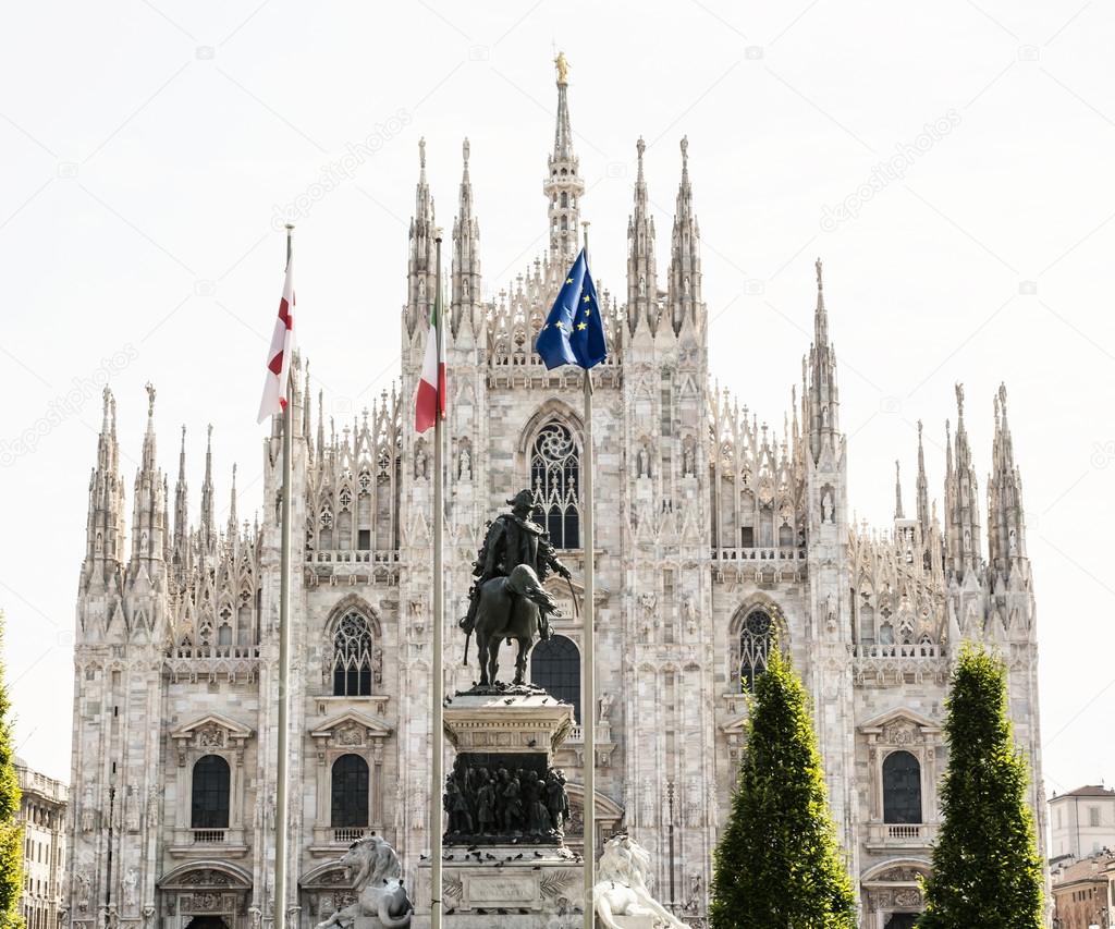 Milan cathedral (Duomo di Milano) with statue of Vittorio Emanue