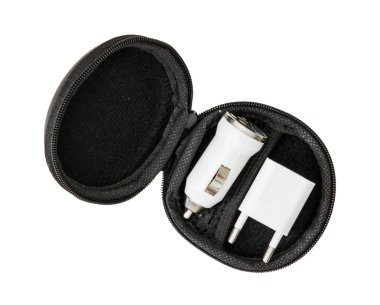 Usb araç şarj daire kara kutu içinde üzerinde beyaz bac ayarla
