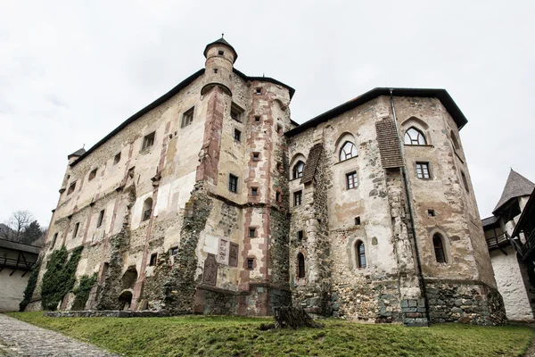 Old castle in Banska Stiavnica, Slovak republic, travelling — Stock Photo, Image