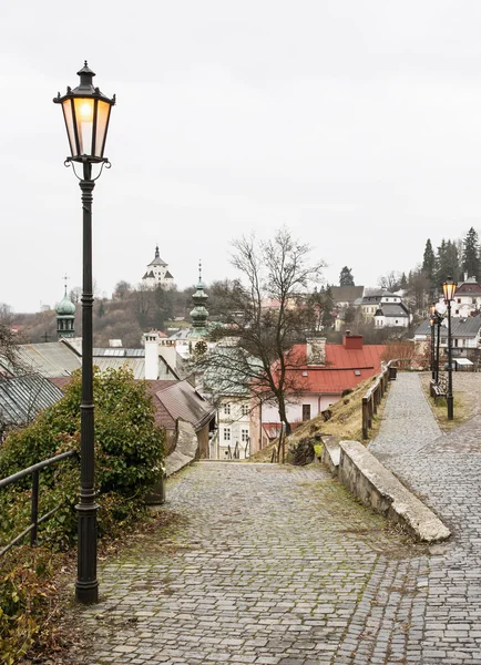 Банська Stiavnica в Словаччині, історичний центр та Нью-замок — стокове фото