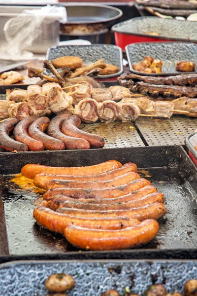 Scena barbecue, ristorante in giardino — Foto Stock