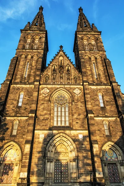 Basílica de San Pedro y San Pablo, Vysehrad, Praga, puesta del sol —  Fotos de Stock