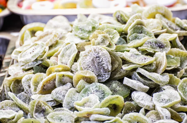 Close up of dried kiwi on the market place, food theme — Stock Photo, Image