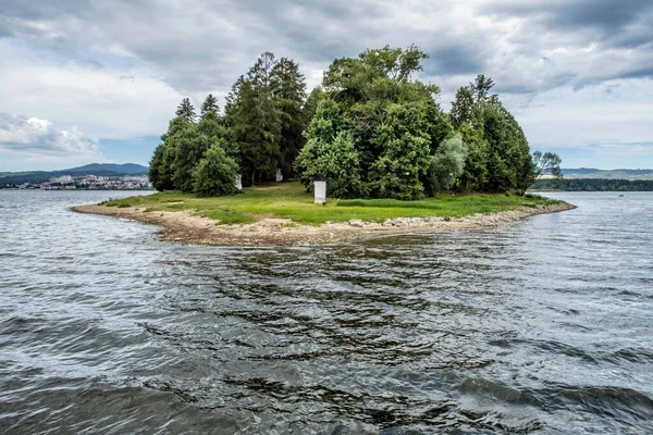 Isola Arte Slanica Diga Acqua Orava Repubblica Slovacca Destinazione Viaggio — Foto Stock