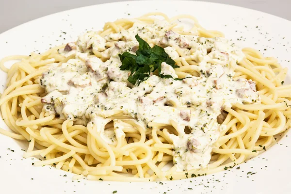 Tasty italian spaghetti — Stock Photo, Image