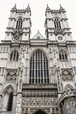 Westminster Abbey, resmen başlıklı Collegiate Kilisesi St P