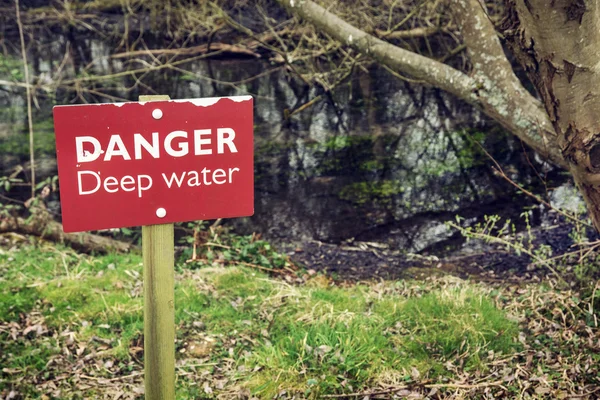 Глубокая вода Дангера — стоковое фото