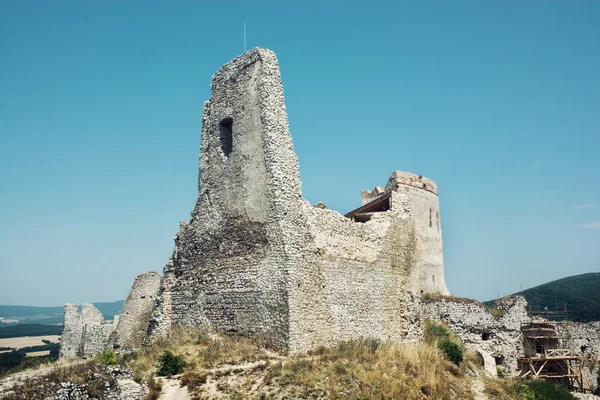 Cachtice castle in summer, Slovak republic — Stock Photo, Image