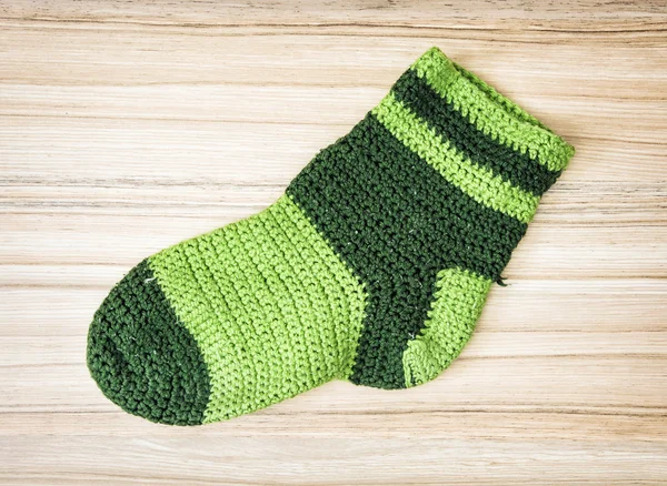 Örgü yeşil çorap, sonbahar moda — Stok fotoğraf