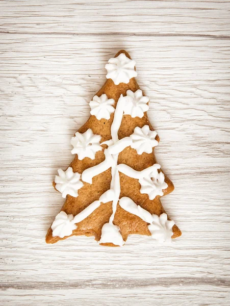 Decorado árvore de Natal em forma de biscoito de gengibre, Feliz Cristo — Fotografia de Stock