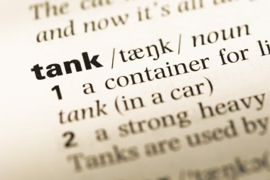 Eski İngilizce sözlük sayfası word tank ile yakın çekim