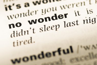 Word ile eski İngilizce sözlük sayfasının şaşmamalı yakın çekim