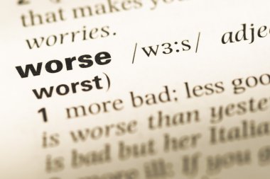 Eski İngilizce sözlük sayfası kelime kötü ile yakın çekim