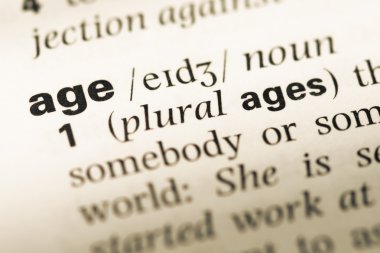 Eski İngilizce sözlük sayfası word yaş ile yakın çekim