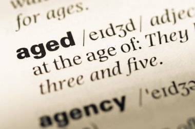 Yaşlı word ile eski İngilizce sözlük sayfasını kapat