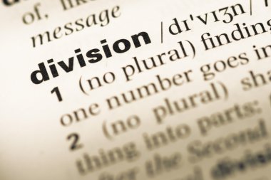 Eski İngilizce sözlük sayfası word bölünme ile yakın çekim