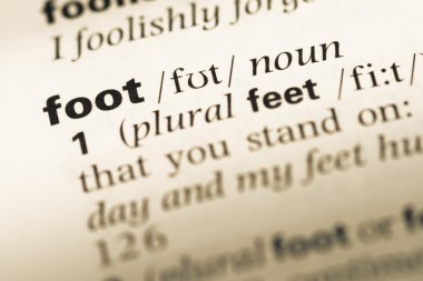 Eski İngilizce sözlük sayfası word ayak ile yakın çekim