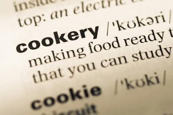 단어 요리와 오래 된 영어 사전 페이지 닫습니다 — 스톡 사진