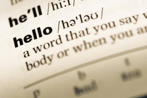 Κοντινό πλάνο παλιό αγγλικό λεξικό σελίδα με την λέξη hello — Φωτογραφία Αρχείου