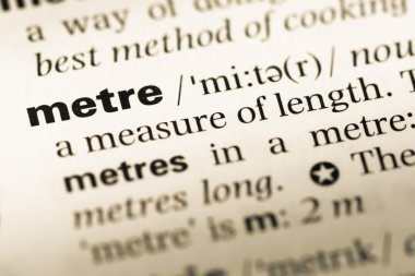 Eski İngilizce sözlük sayfası word metre ile yakın çekim