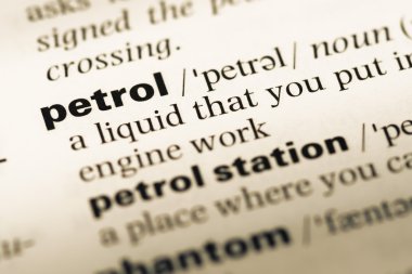 Eski İngilizce sözlük sayfası word benzin ile yakın çekim