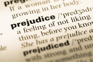 Eski İngilizce sözlük sayfası word önyargı ile yakın çekim