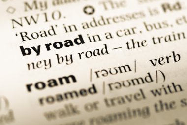 Word ile eski İngilizce sözlük sayfasının yoldan yakın çekim