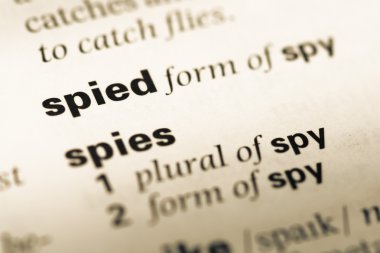 Casusluk word ile eski İngilizce sözlük sayfasını kapat