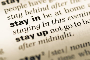 Eski İngilizce sözlük sayfası içinde kelime kalmak ile yakın çekim