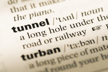 Eski İngilizce sözlük sayfası word tünel ile yakın çekim
