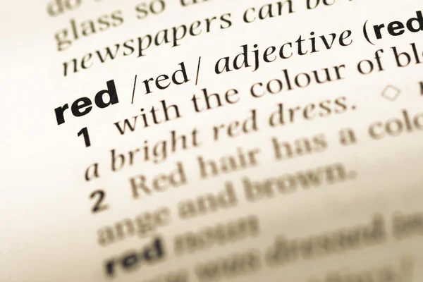 Eski İngilizce sözlük sayfası word kırmızı ile yakın çekim — Stok fotoğraf