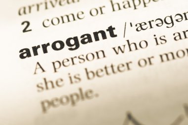 Eski İngilizce sözlük sayfası word kibirli ile yakın çekim