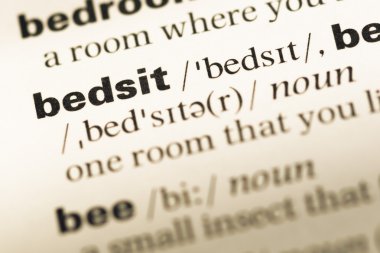 Eski İngilizce sözlük sayfası word bedsit ile yakın çekim