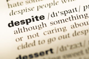 Eski İngilizce sözlük sayfası word rağmen ile yakın çekim