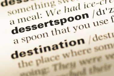 Eski İngilizce sözlük sayfası word dessertspoon ile yakın çekim