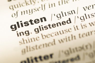 Eski İngilizce sözlük sayfası word glisten ile yakın çekim