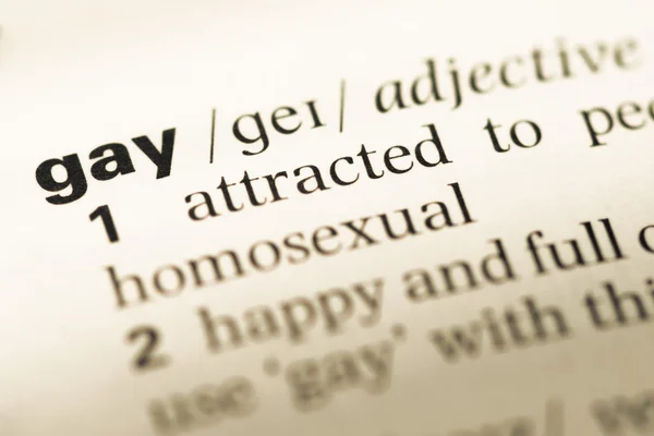 Nahaufnahme der Seite des alten englischen Wörterbuchs mit dem Wort gay — Stockfoto