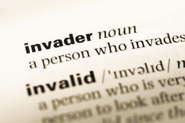 Eski İngilizce sözlük sayfası word istilacı ile yakın çekim