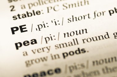 Eski İngilizce sözlük sayfası word pe ile yakın çekim