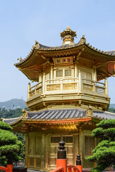 Der orientalische Pavillon absoluter Perfektion im Nan Lian Garden, Chi Lin Nunnery, Hongkong — Stockfoto