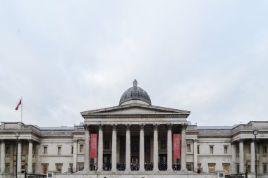Londra - Nis 3 : British Museum girişi 3 Nisan 2013 tarihinde Londra' da resmedilmiştir. British Museum 1753 yılında kurulmuştur ve on üç milyondan fazla objeden oluşan bir koleksiyona sahiptir..