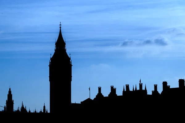 Silhouette der Londoner Skyline in blauem Ton — Stockfoto