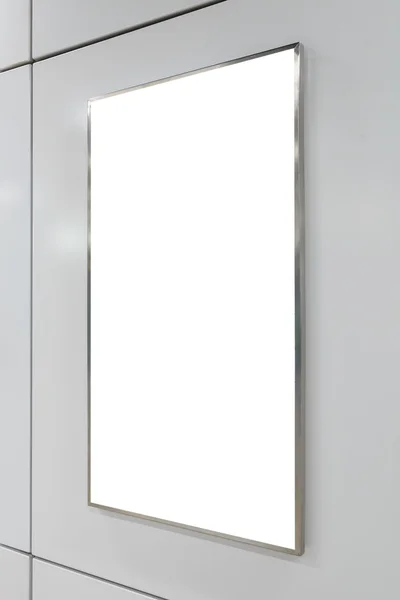 Bir büyük dikey / portre yönelimi boş billboard