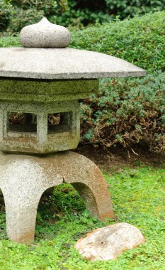 Japon taş fener Bahçe