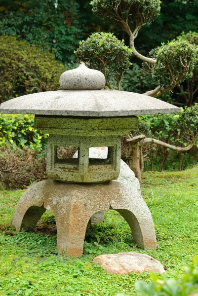 Linterna Piedra Japonesa Jardín — Foto de Stock