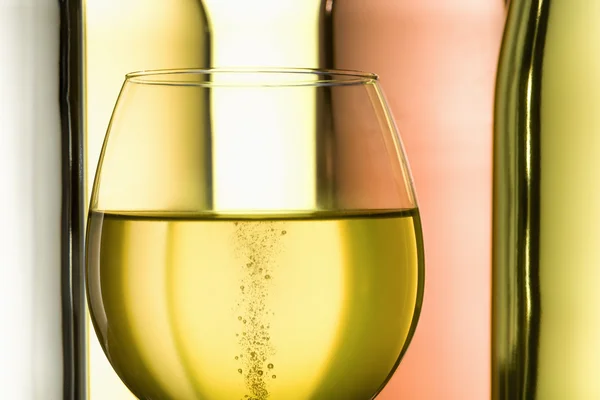 白ワイングラス — ストック写真